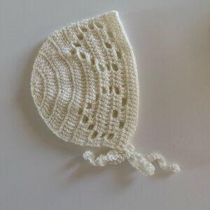 Crochet Baby Bonnet